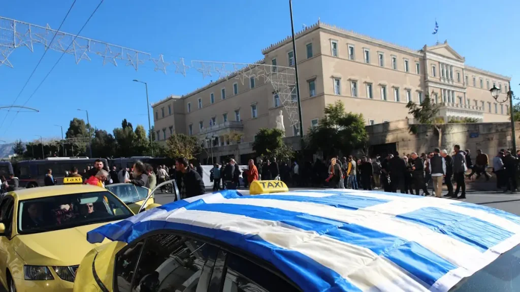 Θα «παγώσει» η Αττική – Έρχεται 48ωρη απεργία ταξί