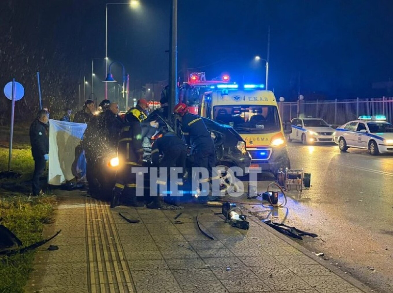 Θρήνος:19χρονος και 17χρονη τα θύματα του σοκαριστικού τροχαίου δυστυχήματος – Άμορφη μάζα το αυτοκίνητό τους