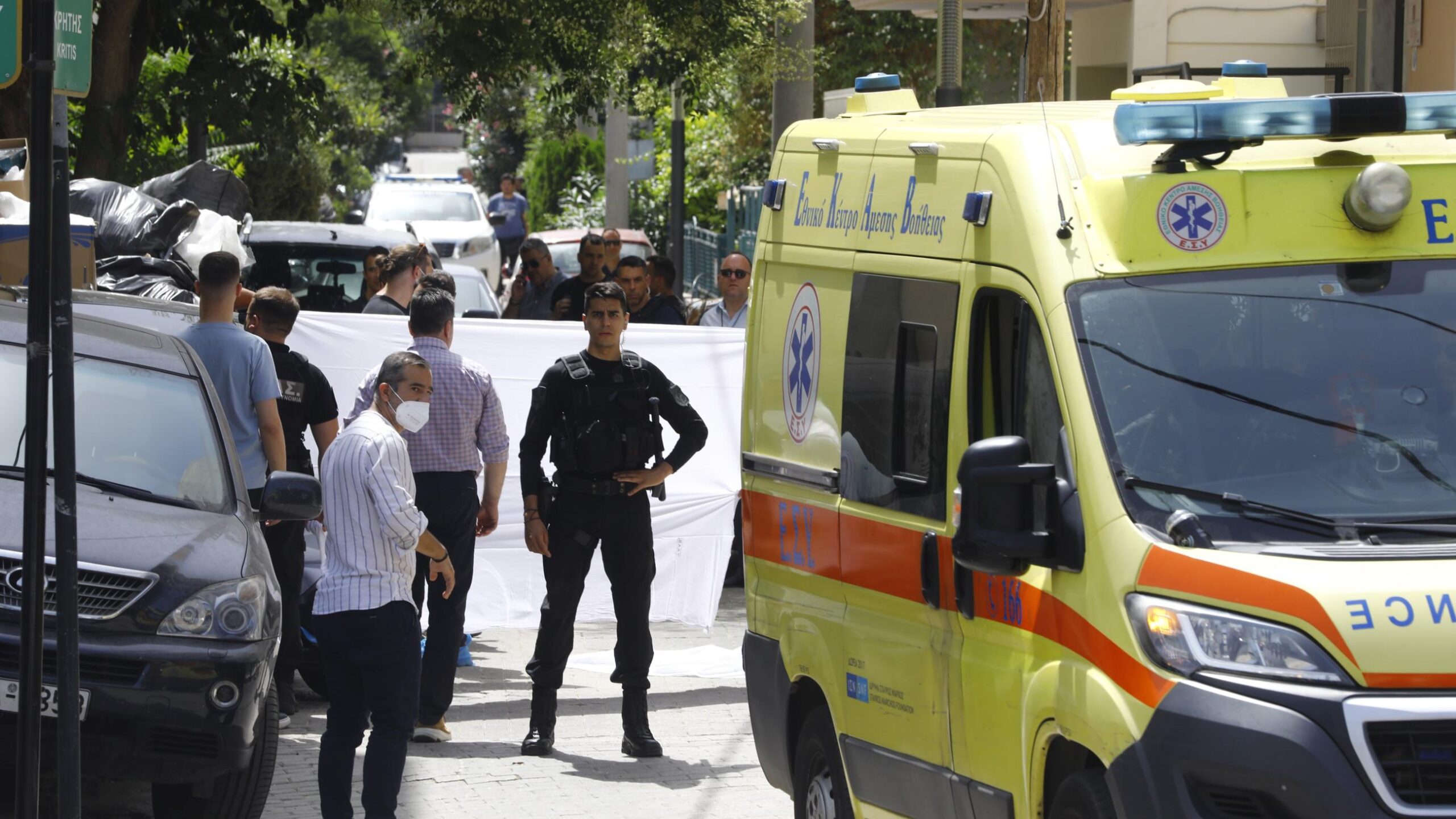 Σοκ στο Λουτράκι: Νεκρός 17χρονος από μαχαιριές και ένας 19χρονος τραυματίας