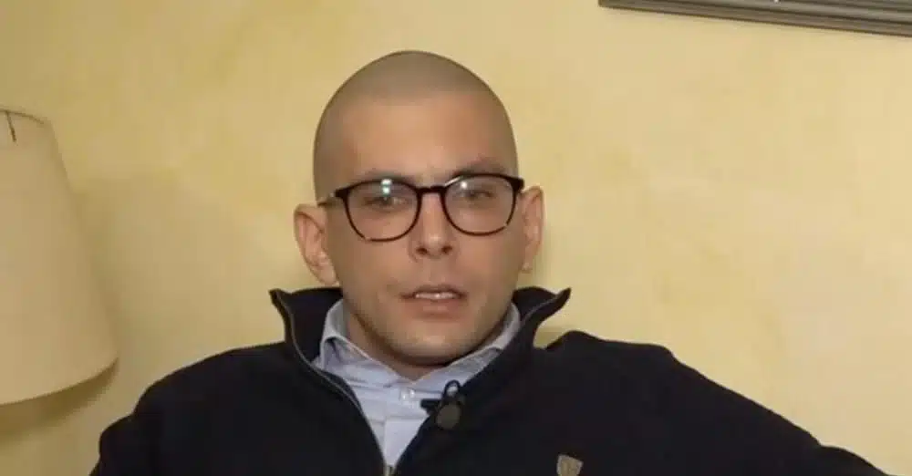 Στην Αθήνα ο δήμαρχος του Άη Στράτη: «Πρέπει να παραμείνω εδώ ώστε να πατήσουμε τον καρκίνο»