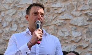 Αλλάζει όνομα στο κόμμα ο Κασσελάκης – «Δημοκράτες – Προοδευτικό Κέντρο» η νέα ονομασία