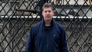 ΜΟΛΙΣ ΜΑΘΕΥΤΗΚΕ ΓΙΑ ΤΟΝ ΑΓΝΟΟΥΜΕΝΟ ΓΙΑΤΡΟ – ΣΟΚΑΡΙΣΤΙΚΗ ΜΑΡΤΥΡΙΑ ΦΙΛΟΥ ΤΟΥ ΜΕ ΝΕΕΣ ΠΛΗΡΟΦΟΡΙΕΣ