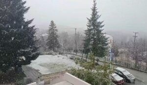 ΜΟΛΙΣ ΑΡΧΙΣΕ ΝΑ ΧΙΟΝΙΖΕΙ: ΔΕΙΤΕ ΒΙΝΤΕΟ