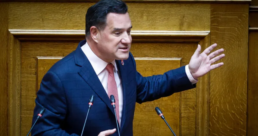 MENEI EKΤΟΣ Ο ΓΕΩΡΓΙΑΔΗΣ: ΜΟΛΙΣ ΜΑΘΕΥΤΗΚΕ ΑΠΟ ΤΗΝ ΝΕΑ ΔΗΜΟΚΡΑΤΙΑ