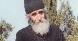 «Τρέμει» η χώρα μας από την προφητεία του Αγίου Παϊσίου: «Το πρόβλημα θα αρχίσει από…»