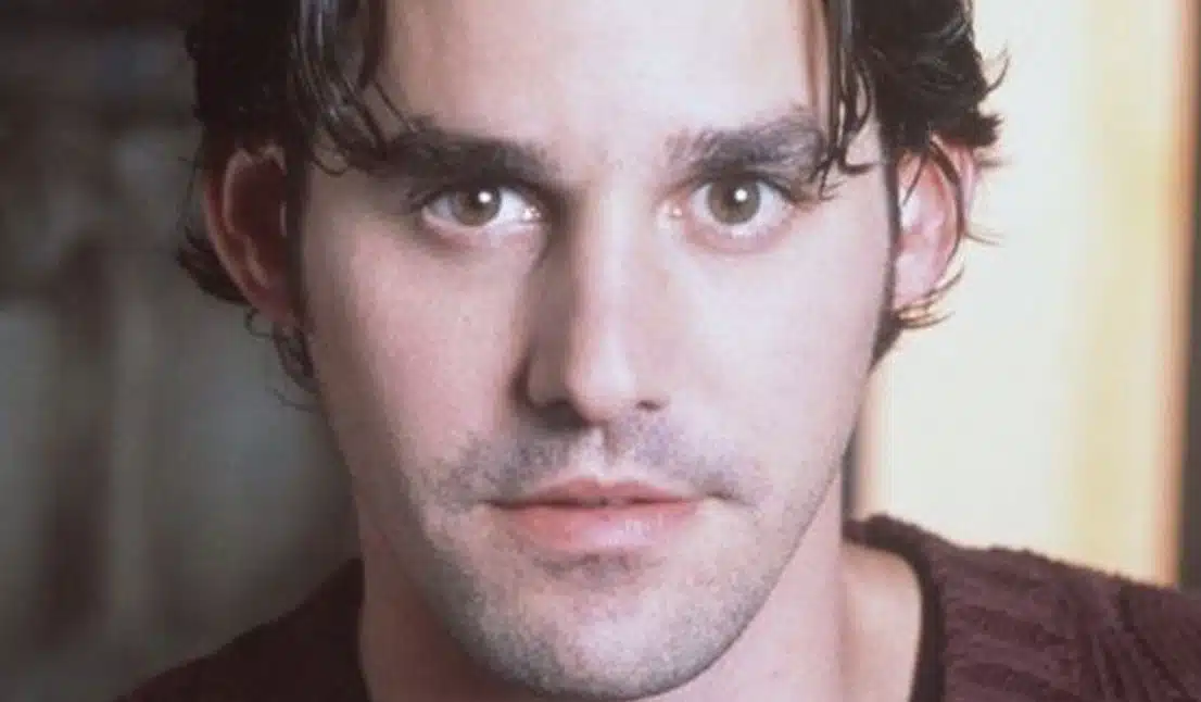 Πέθανε αγαπημένος ηθοποιός: Θρήνος για τον Νίκολα – Η σπάνια πάθηση που τον καθήλωσε