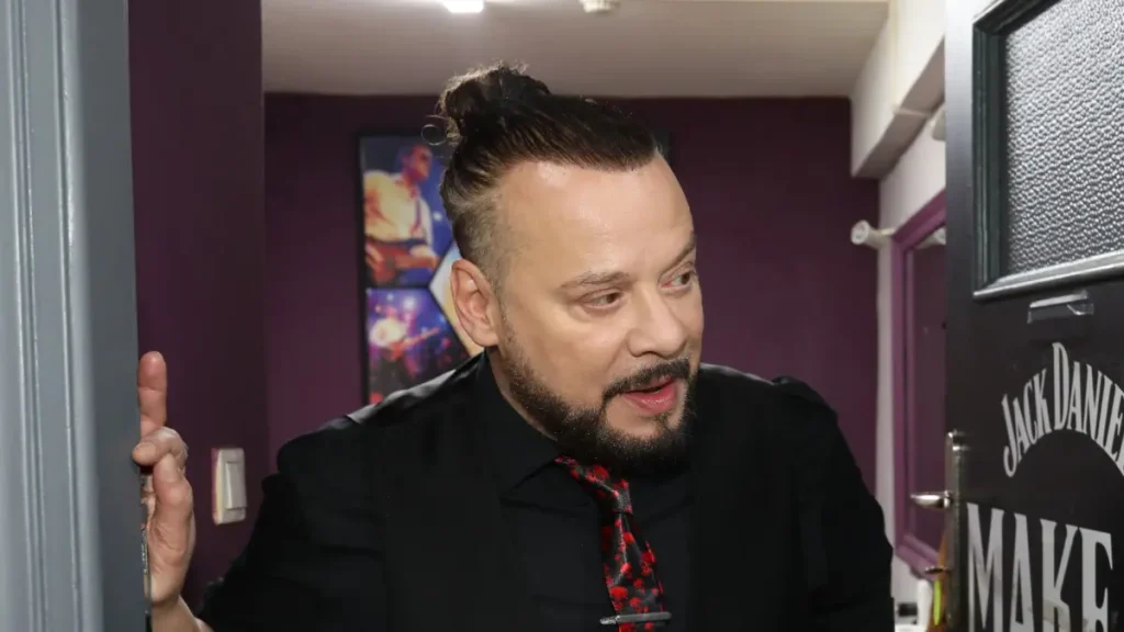 ΕΚΤΑΚΤΟ ΤΩΡΑ ΓΙΑ ΧΡΗΣΤΟ ΔΑΝΤΗ – ΞΑΝΑ ΣΤΟ ΝΟΣΟΚΟΜΕΙΟ Ο ΤΡΑΓΟΥΔΙΣΤΗΣ