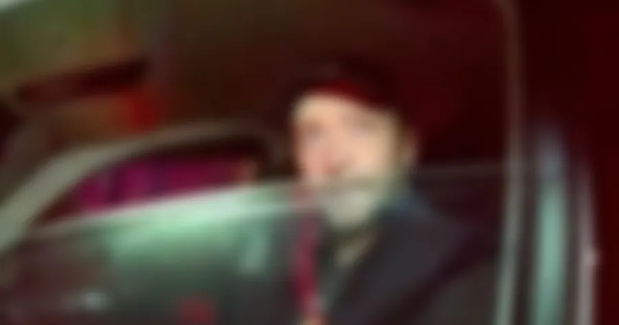 Συνελήφθη πασίγνωστος τραγουδιστής μπροστά στις κάμερες, σoκ ο λόγος