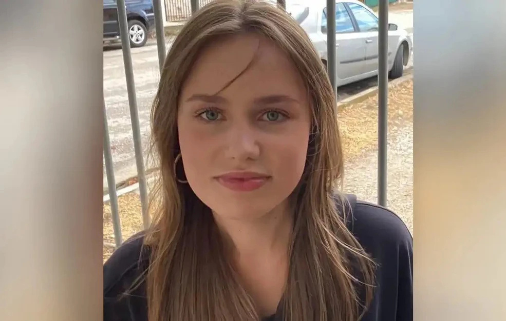 ΕΚΤΑΚΤΟ ΓΙΑ ΛΟΡΑ: Μόλις το αποκάλυψε για τους γονείς της