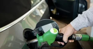 ΕΚΤΑΚΤΗ ΕΙΔΗΣΗ: «ΛΟΥΚΕΤΟ» ΕΠ’ ΑΟΡΙΣΤΟΝ ΣΤΑ ΒΕΝΖΙΝΑΔΙΚΑ – ΟΠΟΙΟΣ ΔΕΝ ΕΧΕΙ ΒΕΝΖΙΝΗ ΤΕΛΕΙΩΣΕ…