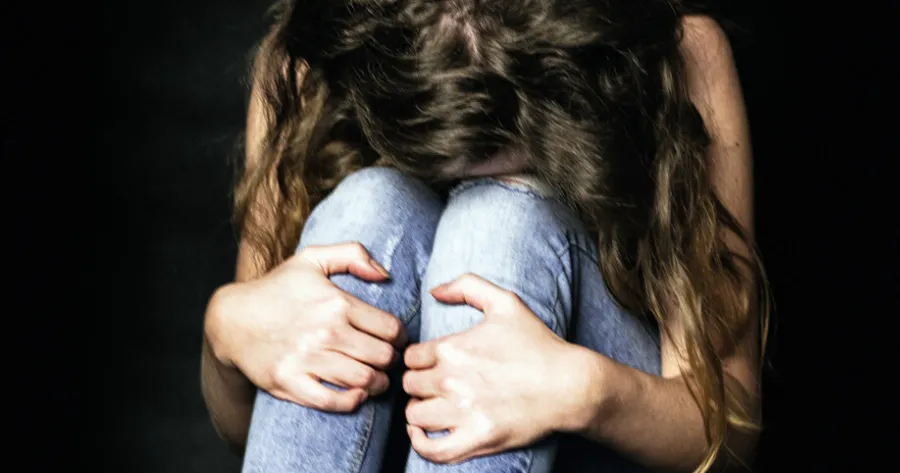 Ελλάδα: Σοκ και φρίκη με 11χρονη! “Μαμαααα, μου κάνανε κακό, με ανάγκασαν να…”