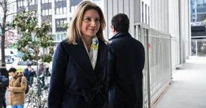 Κίνηση – ματ από την Μαρία Καρυστιανού: Έτσι θα τους πάρει τις εκλογές