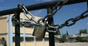 Ανατροπή – Κλειστά σχολεία τελικά αύριο στην Αττική