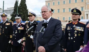 Ο Τασούλας ξέχασε στον αέρα τα λόγια του! Το φάλτσο της 25ης Μαρτίου που έδειξε αμηχανία στο ύψος του θεσμού του προέδρου της Δημοκρατίας