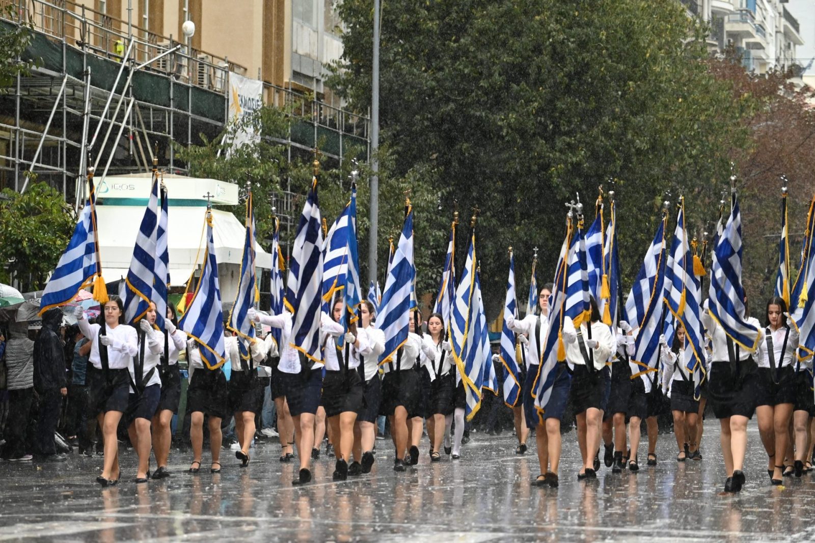 Οριστικό! Ακυρώνεται λόγω καιρού η παρέλαση για την 25η Μαρτίου