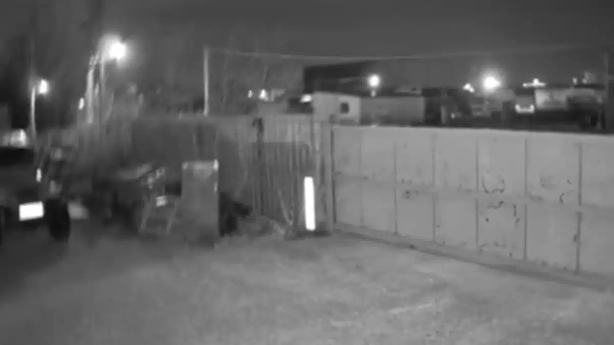 Πρωτοφανής εικόνα στην Ελλάδα: Η στιγμή που ο σεισμός των 5,3 Ρίχτερ χτυπά τα Ιωάννινα