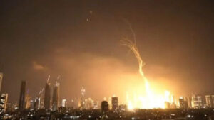 ΣΥΝΑΓΕΡΜΟΣ: Νέα μεγάλη πυραυλική επίθεση του Ιράν – Τρόμος στον πλανήτη