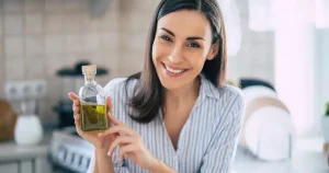 Τι θα συμβεί αν πίνουμε ένα σφηνάκι ελαιόλαδο κάθε μέρα για 2 εβδομάδες