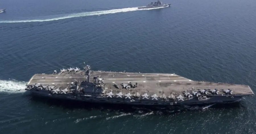 Το Ιράν ισχυρίζεται ότι μόλις χτύπησε το πλοίο