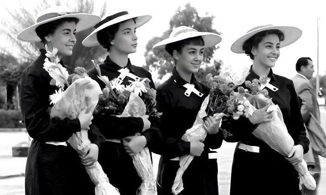 «Η θεία απ’ το Σικάγο»: Για 1η φορά στη δημοσιότητα σπάνιο υλικό – Οι 4 ανιψιές της Βασιλειάδου σε μεγάλη ηλικία και η μόνη που ζει ακόμα