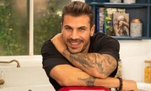 Όλοι τα βάζουν στην πόρτα αλλά αυτό είναι σωστό ή λάθος; Ο Πετρετζίκης λύνει το μυστήριο – Που πρέπει να βάζουμε τα αυγά στο ψυγείο;