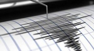 ΙΣΧΥΡΟΣ ΣΕΙΣΜΟΣ ΧΤΥΗΣΕ ΤΗΝ ΕΛΛΑΔΑ ΤΩΡΑ – «ΤΡΟΜΟΣ» ΜΕΣΑ ΣΤΗ ΝΥΧΤΑ