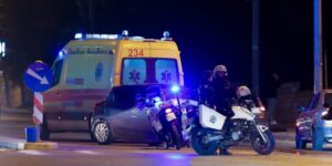 ΤΡΑΓΩΔΙΑ ΠΡΙΝ ΑΠΟ ΛΙΓΟ: ΝΕΚΡΟΣ 17ΧΡΟΝΟΣ ΣΕ ΤΡΟΧΑΙΟ ΜΕ ΑΣΘΕΝΟΦΟΡΟ