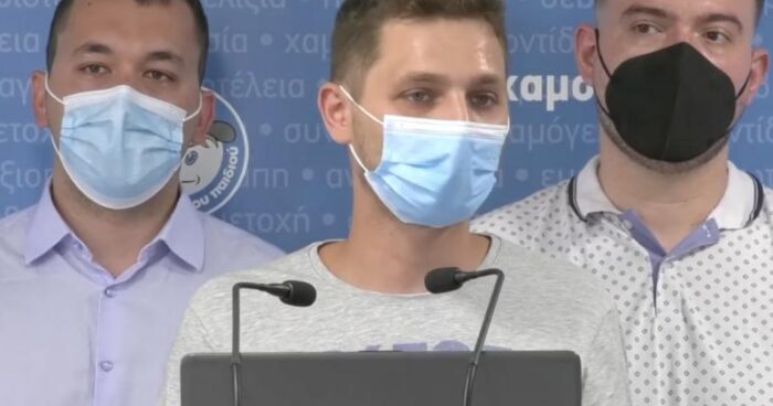 Με λένε Αλέξανδρο και μεγάλωσα στο Χαμόγελο που με βοήθησε να σταθώ στα πόδια μου και να πετύχω τα όνειρά μου