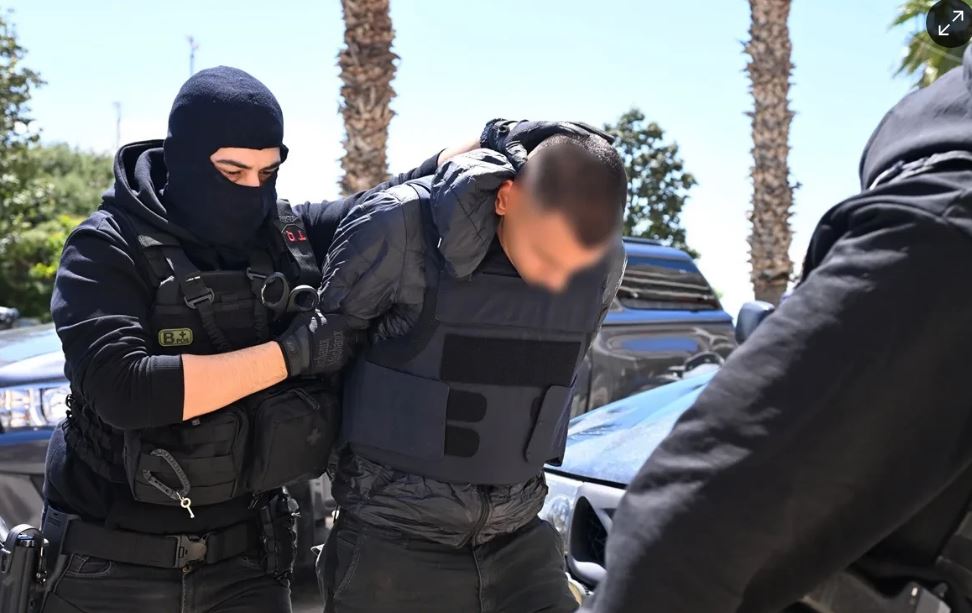 Έσπασε τη σιωπή της η πρώην του 20χρονου ναύτη – Τούμπα όλα στην υπόθεση -«Με παρακάλαγε να…»