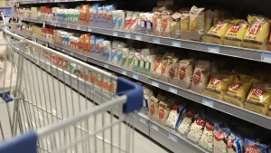 Ωράριο σούπερ μάρκετ: Πώς θα λειτουργήσουν την Κυριακή των Βαΐων