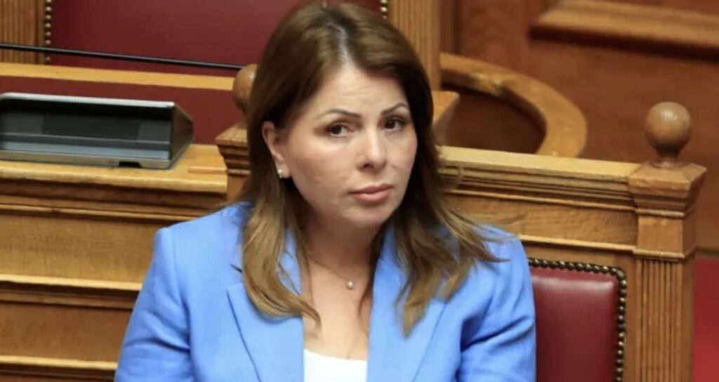 ΟΠΕΚΕΠΕ: «Ζήτησα τη βοήθεια της κυρίας Παπακώστα για ένα ζώο» λέει ο κτηνοτρόφος για το «ρουσφέτι»