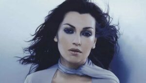 «Τον θεωρούσα χυδαίο»: Ο τολμηρός στίχος από τη μεγαλύτερη επιτυχία της Καίτης Γαρμπή που αρνείται να πει εδώ και 25 χρόνια