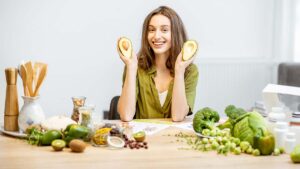 Το ασυνήθιστο φρούτο που βοηθά στη μείωση της χοληστερόλης και στηρίζει την καρδιά