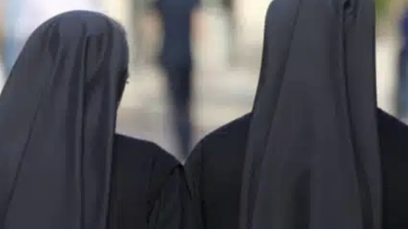 Φρίκη! Μοναχές «νοίκιαζαν» ανήλικα ορφανά σε ιερείς και επιχειρηματίες για να τα βιάζουν