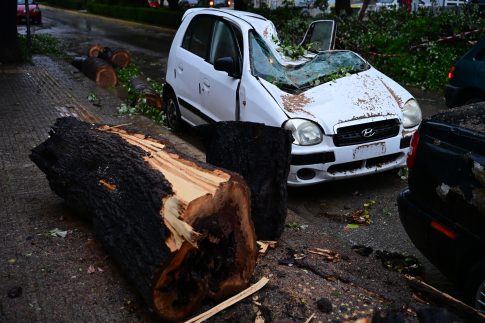 Νεκρός στη Νέα Μάκρη από την κακοκαιρία – Άνδρας παρασύρθηκε από ρέμα