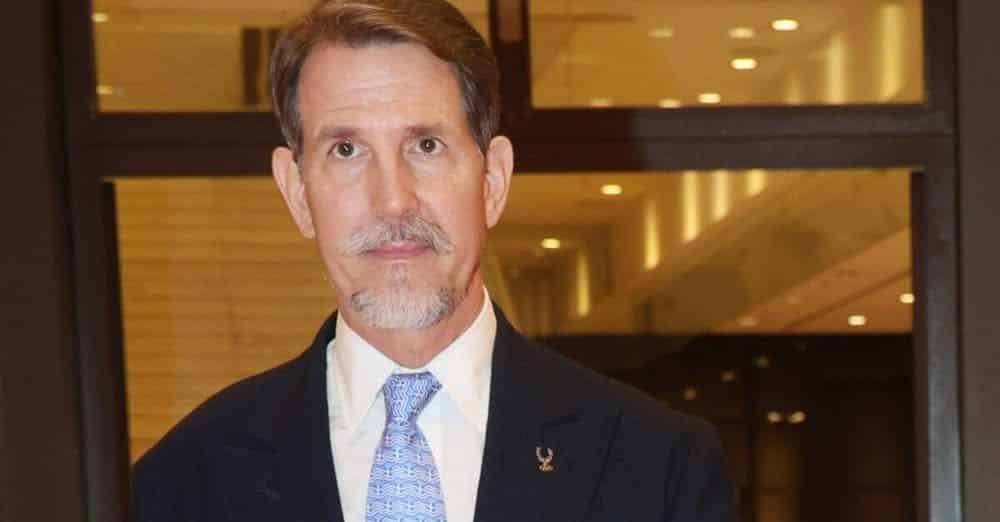 Παύλος Ντε Γκρες: Η επίσκεψη στο Άγιο Όρος και το μήνυμα για το φετινό Πάσχα