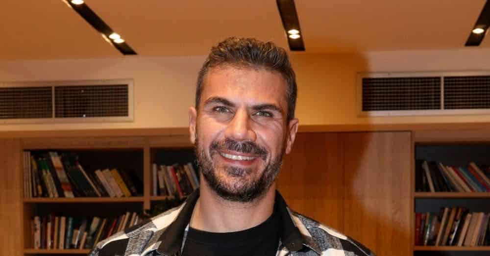 Άκης Πετρετζίκης: Η συνάντηση και η φωτογραφία με τον Τζέιμι Όλιβερ – «Μείνετε συντονισμένοι»