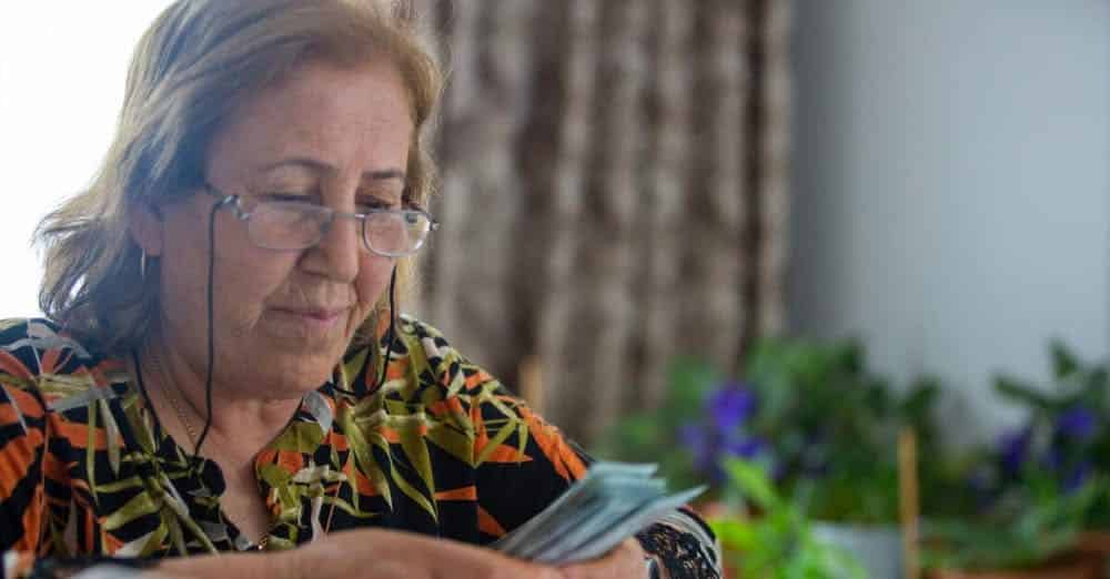 Συνταξιούχοι: Από 250 σε 300 ευρώ η ενίσχυση, διευρύνονται οι δικαιούχοι