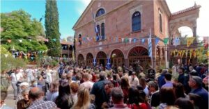 Μανταμάδος: Πάνω από 40.000 προσκυνητές για τον Ταξιάρχη – Το μεγάλο πανηγύρι της πίστης κορυφώνεται στη Λέσβο