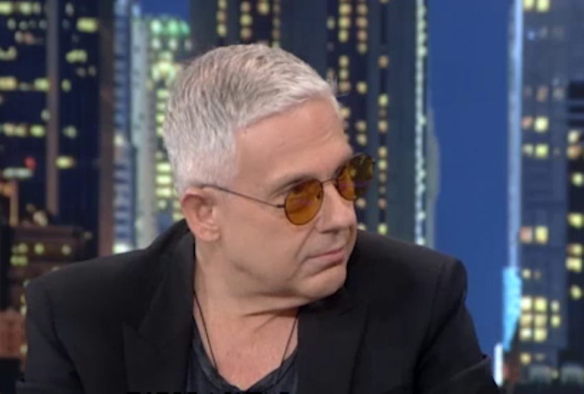 Ο Τάσος Δούσης με ένα άρθρο φωτιά για τους υποκριτές του Πάσχα: «Πώς ήρθες έτσι στον επιτάφιο μωρή μαλ…»