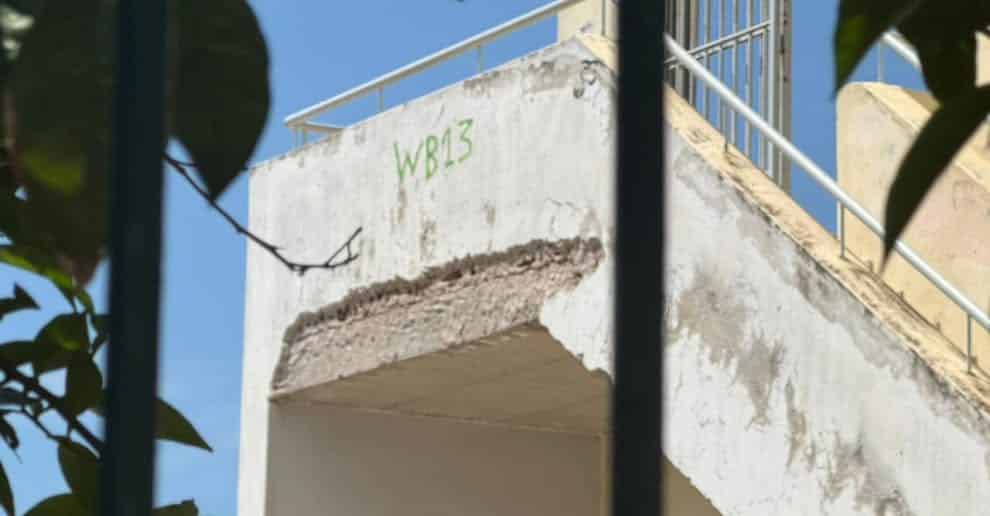 Χαϊδάρι: Πώς έγινε το ατύχημα με τη 13χρονη που έπεσε από το μπαλκόνι σχολείου