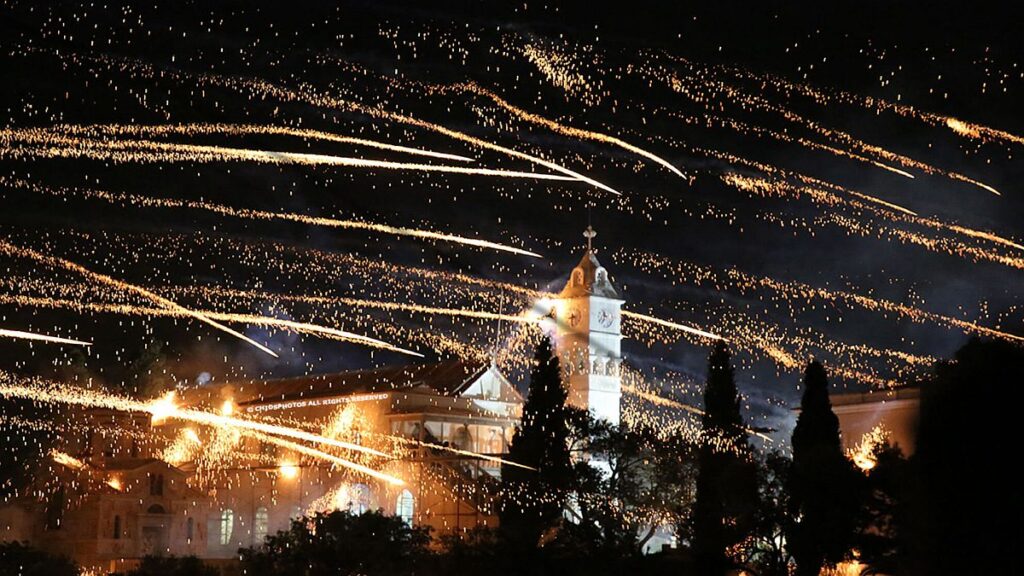 Θρίλερ στη Χίο: Τέσσερις σοβαρά τραυματίες από έκρηξη κατά την κατασκευή ρουκετών – Στο νοσοκομείο με εκτεταμένα εγκαύματα