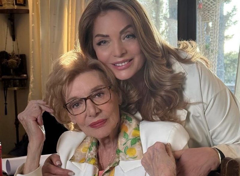 «Ήσουν δώpο» – Η Άντζελα Γκερέκου αποχαιρετά τη Μάρω Κοντού μετά τη Γη Της Ελιάς