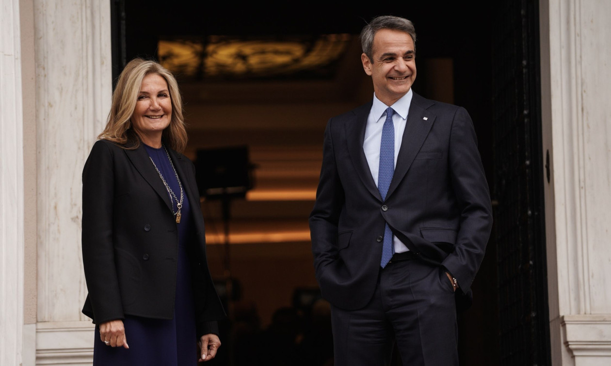 Μακρόν σε Μητσοτάκη: «Να απεξαρτηθούμε από ΗΠΑ και Κίνα»