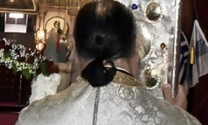 Εύβοια: Λιποθύμησε ιερέας την ώρα της Ακολουθίας των 12 Ευαγγελίων