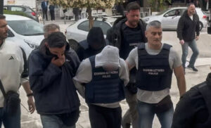 Κρυμμένο στην Πελοπόννησο το μυστικό της εγκατάλειψης της Μυρτούς από τους τρεις άνδρες