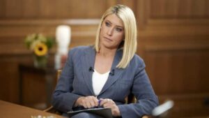 «Δεν θα την έκανες ποτέ σε έναν άντρα»: Η ερώτηση που ενόχλησε πολύ τη Σία Κοσιώνη