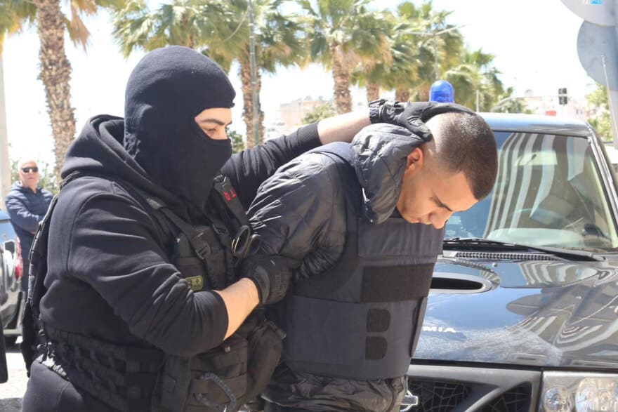 Αυτός είναι ο 20χρονος δολοφόνος του Θεόφιλου Χαλυβόπουλου, γιου ανώτατου επιχειρησιακού Ταξίαρχου της ΕΛ.ΑΣ!