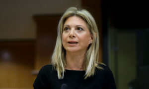 Διορθώνει το λάθος, μεγάλη αλλαγή: Πολιτικό διαζύγιο στο κόμμα Καρυστιανού που φέρνει τα πάνω κάτω