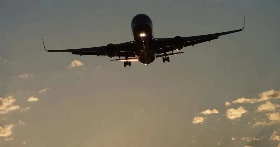 ΕΚΤΑΚΤΗ ΕΙΔΗΣΗ ΓΙΑ ΑΕΡΟΠΛΑΝΟ ΓΕΜΑΤΟ 228 ΕΠΙΒΑΤΕΣ – ΕΚΚΕΝΩΘΗΚΕ Η ΠΤΗΣΗ – ΠΑΝΙΚΟΣ ΣΤΟ ΑΕΡΟΔΡΟΜΙΟ